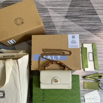 Gucci 675794 GG Malá taška s horním madlem s bambusem béžová