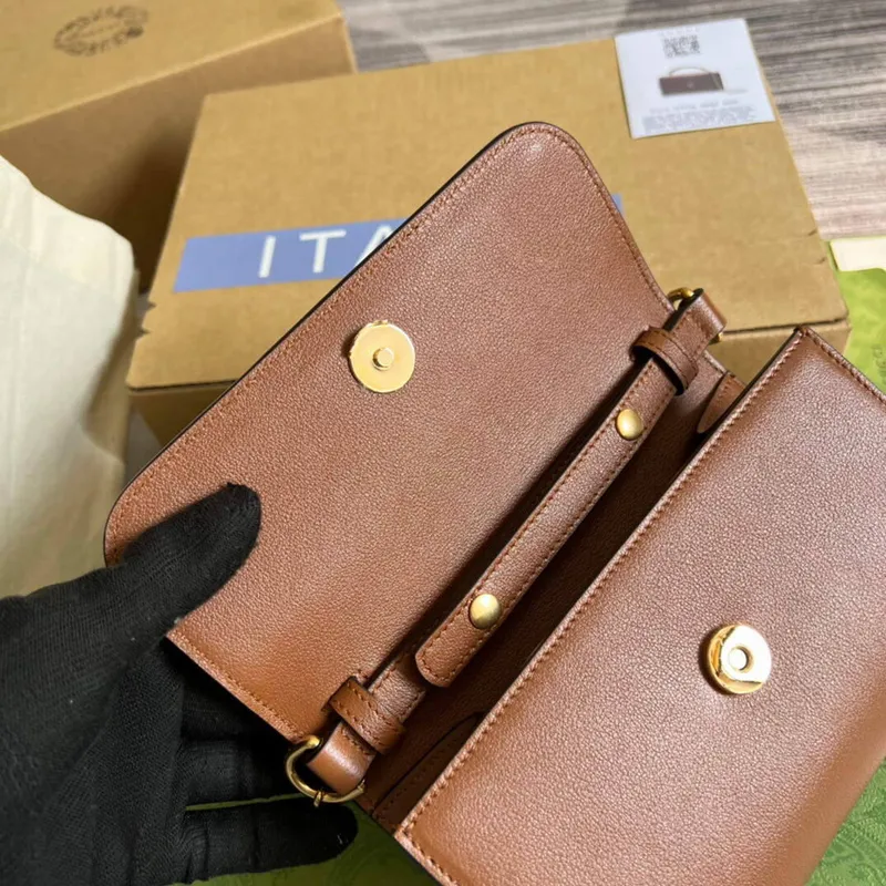 Gucci 675794 GG Malá kabelka s rukojetí a bambusem