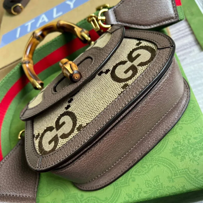 Gucci 686864 Mini jumbo GG taška s bambusem