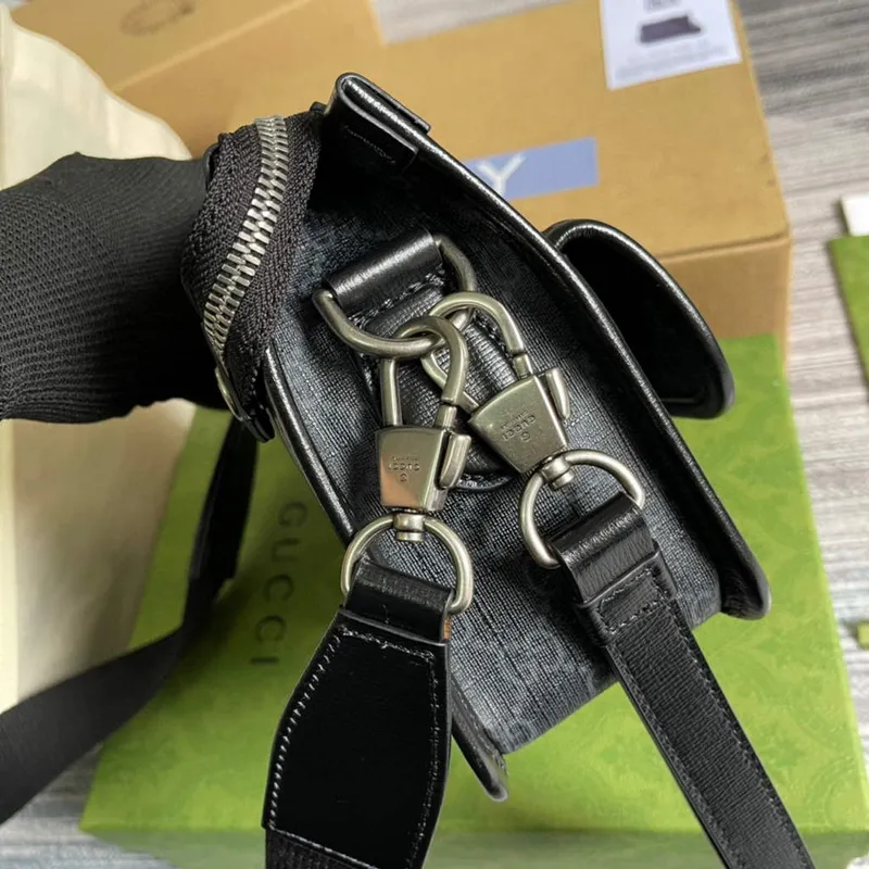 Gucci 674164 Messenger Bag s propleteným G černá