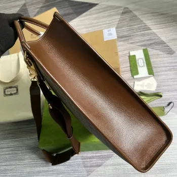 Gucci 674155 Střední taška s propleteným G logem