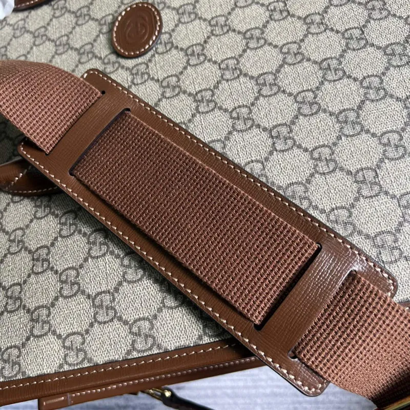 Gucci 674155 Střední taška s propleteným G logem