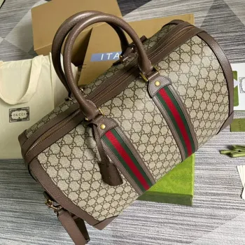 Gucci 645021 GG Duffle Bag s webovým koženým hnědým.