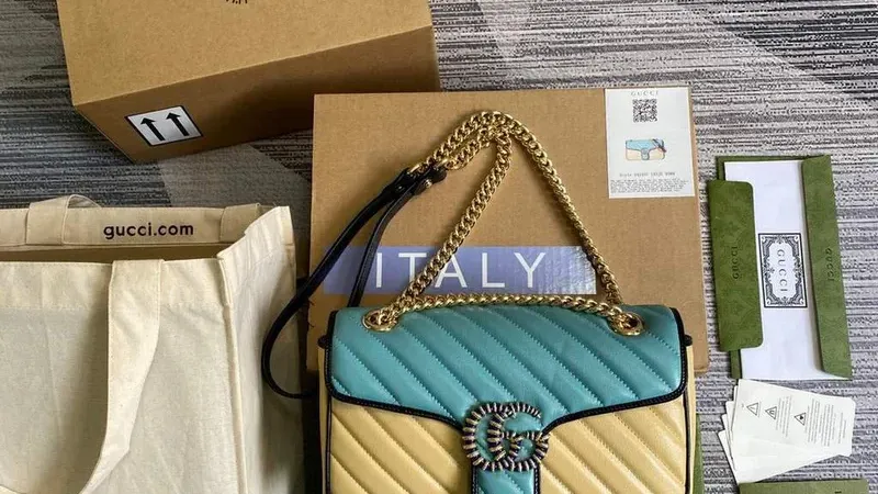 Gucci 443497: GG Marmont Malá Taška — Pastelová elegance v kompaktním formátu