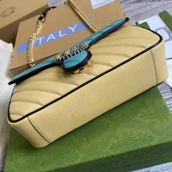 Gucci 443497 Online Exclusive GG Marmont Malá Taška