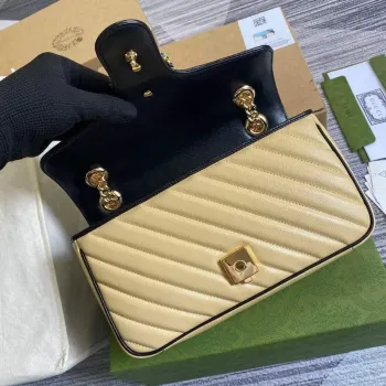 Gucci 443497 Online Exclusive GG Marmont Malá Taška