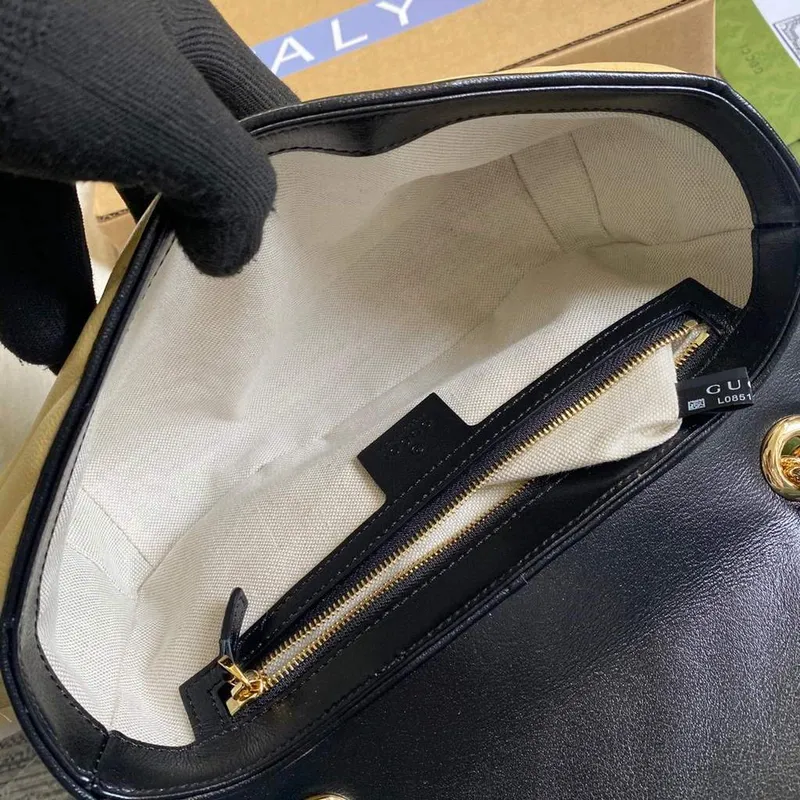 Gucci 443497 Online Exclusive GG Marmont Malá Taška