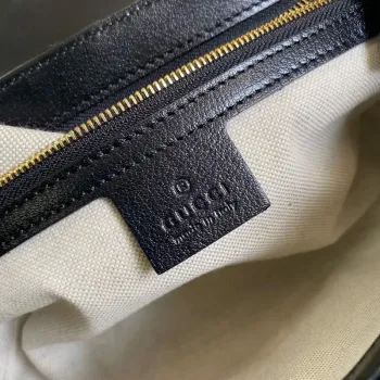 Gucci 443497 Online Exclusive GG Marmont Malá Taška
