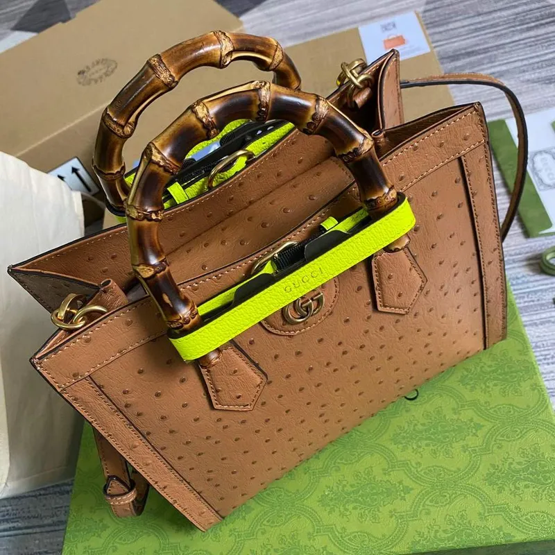 Gucci Diana Malá Taška Tote Pytel S Příčným Uchem 660195 Hnědá