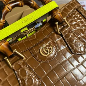 Gucci Diana Malá Tote Taška Krokodýlí Taška s Horní Rukojetí 660195 Hnědá