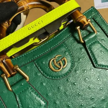 Gucci Diana Mini Tote Bag Pštrosí kůže Kabelka s horní rukojetí Gucci 655661 Zelená