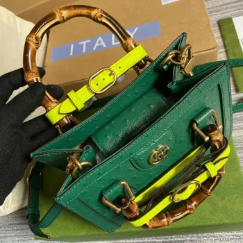 Gucci Diana Mini Tote Bag Pštrosí kůže Kabelka s horní rukojetí Gucci 655661 Zelená