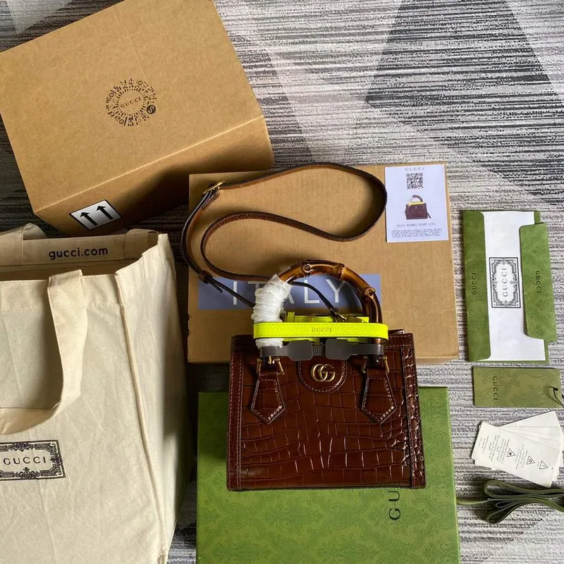 Gucci Diana Mini Tote Bag Krokodýlí kůže Taška s horním uchem Gucci 655661 Hnědá