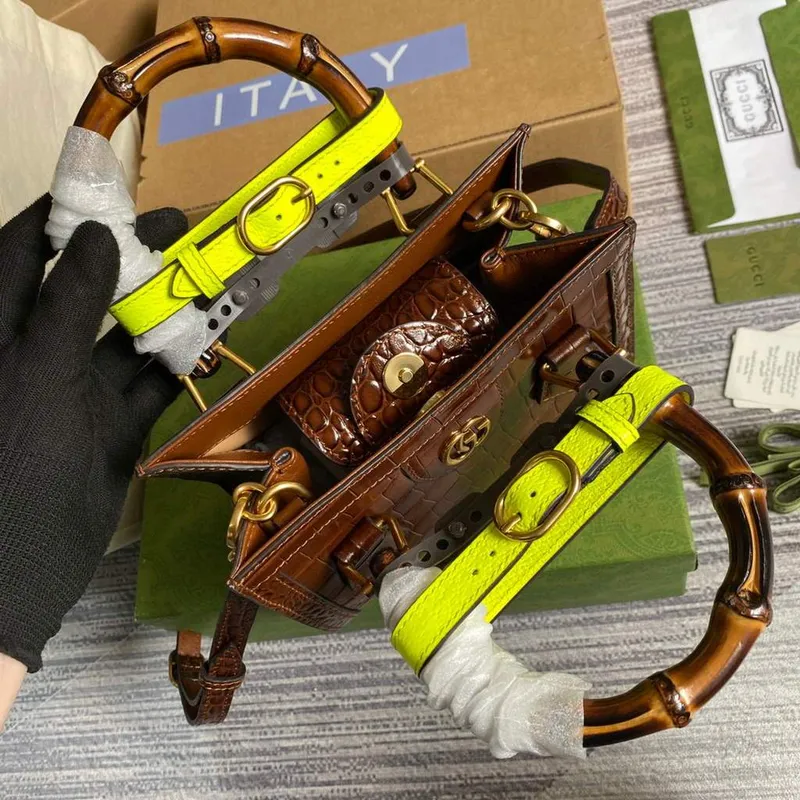 Gucci Diana Mini Tote Bag Krokodýlí kůže Taška s horním uchem Gucci 655661 Hnědá