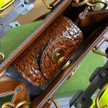 Gucci Diana Mini Tote Bag Krokodýlí kůže Taška s horním uchem Gucci 655661 Hnědá