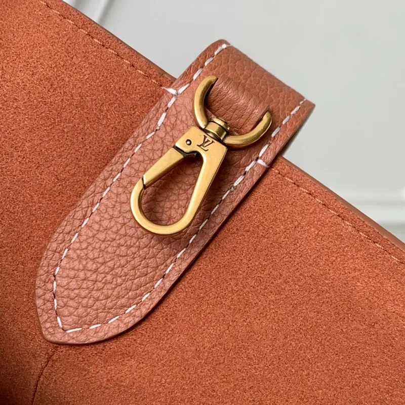 LV M14416 Louis Vuitton Low Key All In BB Taška Karamelová Hnědá