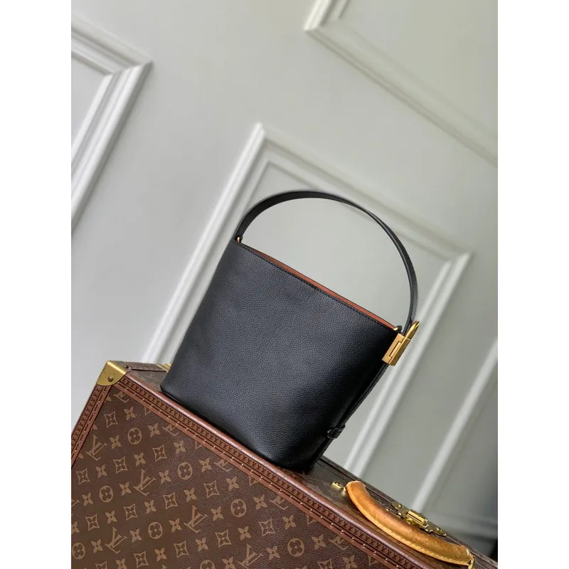 LV M25543 Louis Vuitton Low Key All In BB Taška Černá