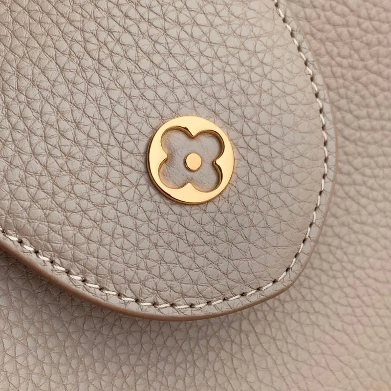 LV M12935 Louis Vuitton Capucines BB Kabelka Galet Šedá