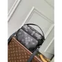 LV M14988 Louis Vuitton Nil Messenger Bag Černá
