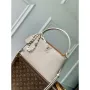 LV M12929 Louis Vuitton Capucines MM Souple Taška Greige