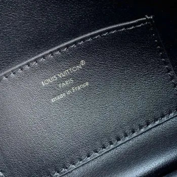 LV M12924 Louis Vuitton Capucines MM Souple Taška Černá