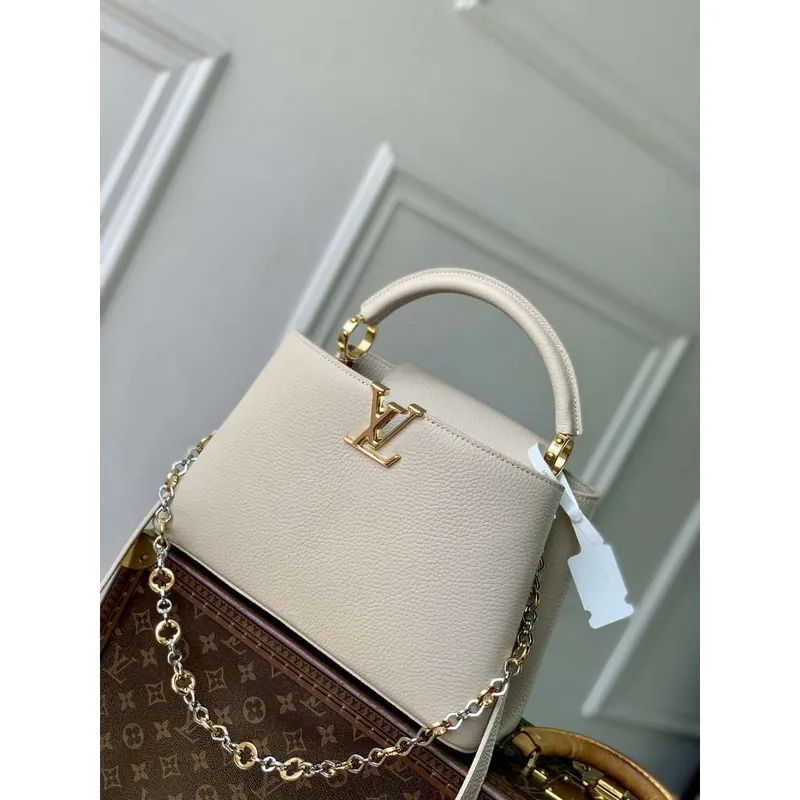 LV M12938 Louis Vuitton Capucines MM Kabelka Quartz Bílá