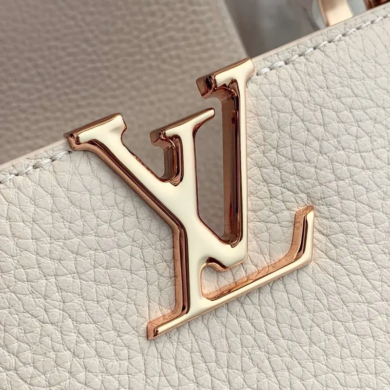 LV M12938 Louis Vuitton Capucines MM Kabelka Quartz Bílá