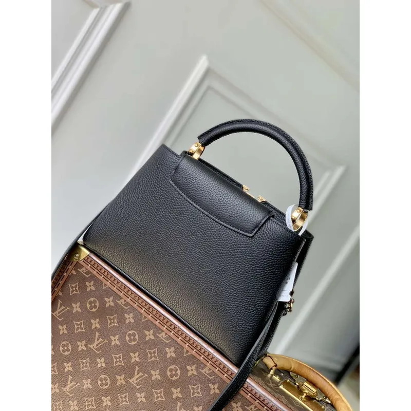 LV M12936 Louis Vuitton Capucines MM Kabelka Černá