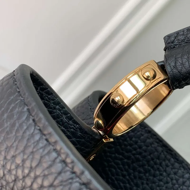 LV M12936 Louis Vuitton Capucines BB Kabelka Černá