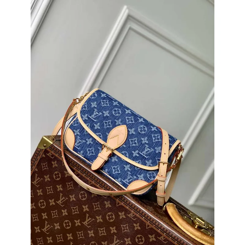 LV M13070 Louis Vuitton Diane Kabelka Denim Modrá