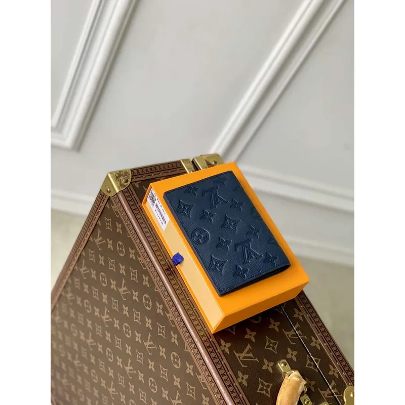 LV M14792 Obal na pas Louis Vuitton Námořnická modrá