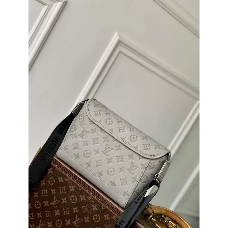 LV M14912 Louis Vuitton Pulse Messenger Bag Písek