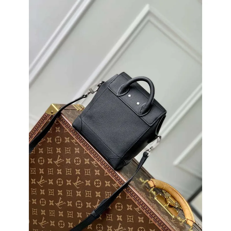 LV M11637 Louis Vuitton Steamer 15 Kompaktní městská taška Černá
