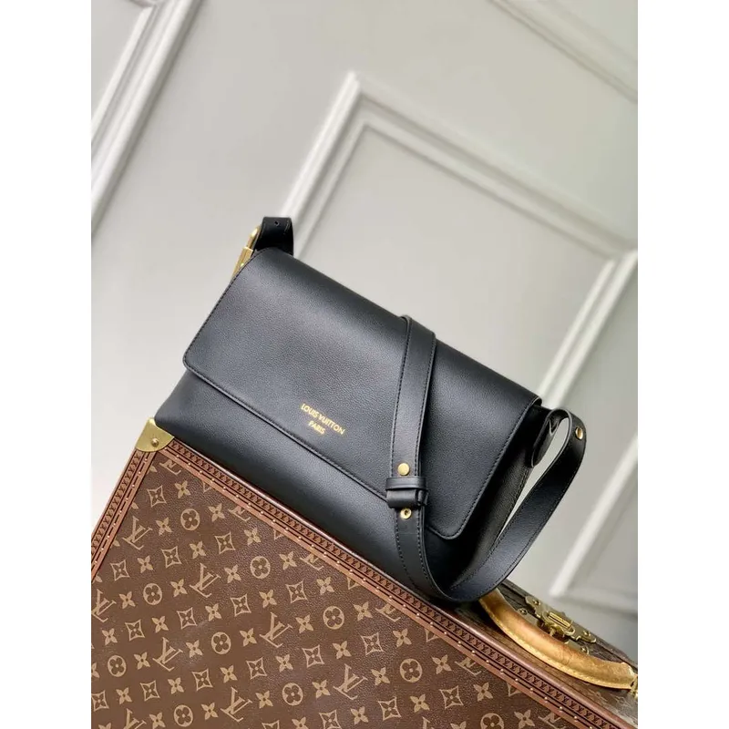 LV M13148 Louis Vuitton Taška přes rameno Low Key Černá