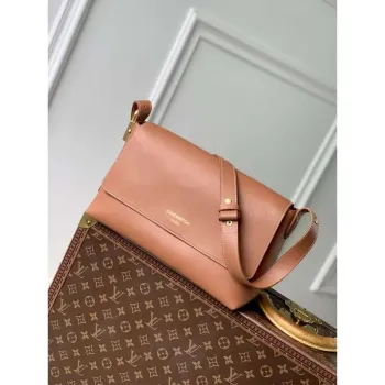 LV M13151 Louis Vuitton Low Key Messenger Bag Kávově hnědá