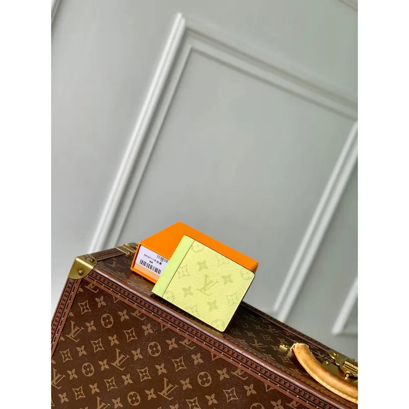 LV M14111 Louis Vuitton Víceúčelová peněženka Taigarama citronově žlutá