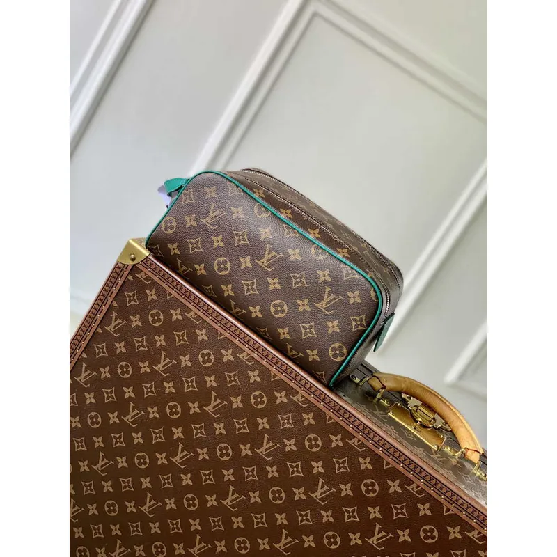 LV M12641 Louis Vuitton Locker Dopp Kit Taurillon Monogram Zelená