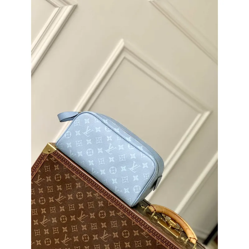 LV M14125 Louis Vuitton Dopp Kit Taigarama Modrá