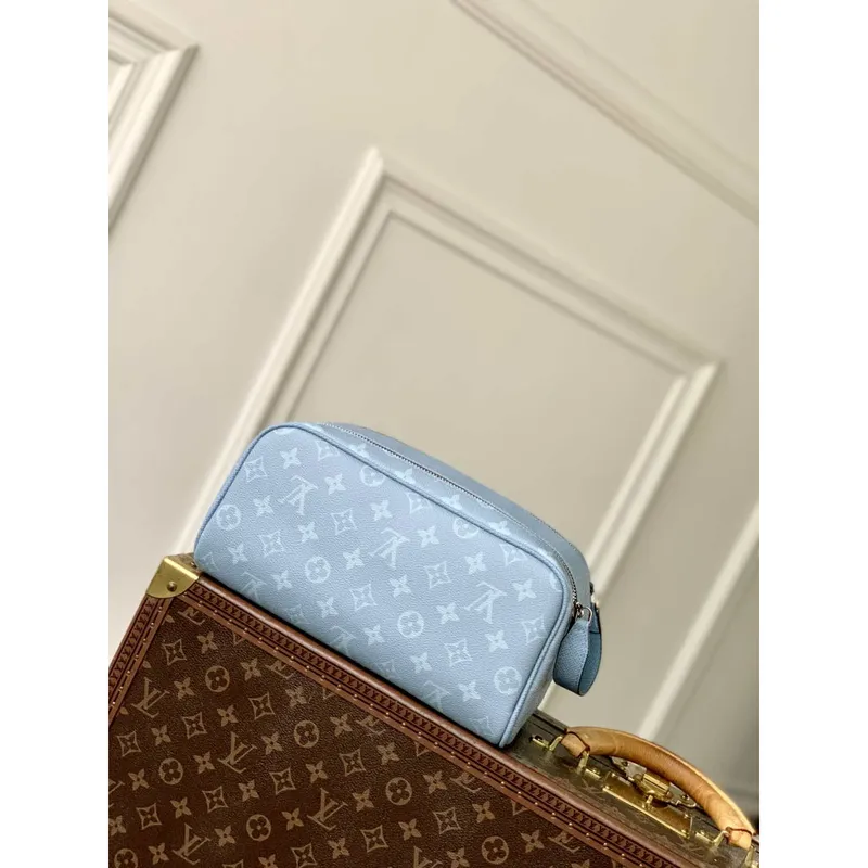 LV M14125 Louis Vuitton Dopp Kit Taigarama Modrá