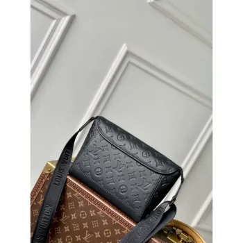 LV M14874 Louis Vuitton Pulse Messenger Bag Černá