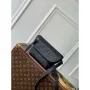 LV M12636 Louis Vuitton M14794 Pulse Wearable Wallet Černá