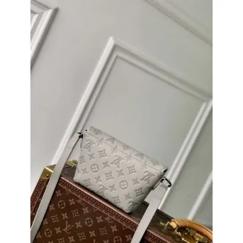 LV M14794 Louis Vuitton M12636 Pulse Wearable Wallet Písek