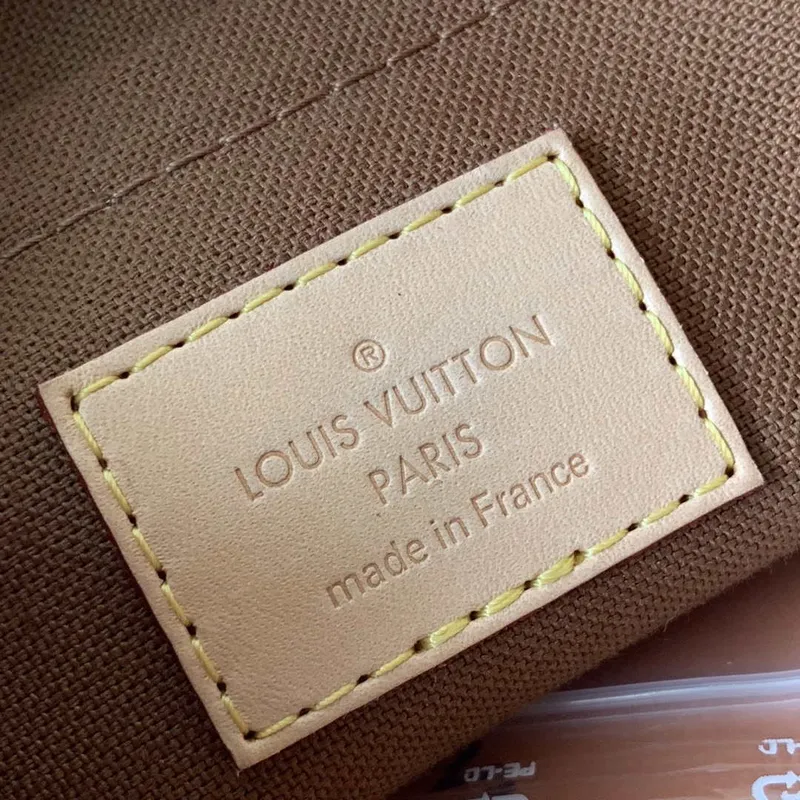 LV M44813 Louis Vuitton M44823 Multi Pochette Accessoires Taška Růžová