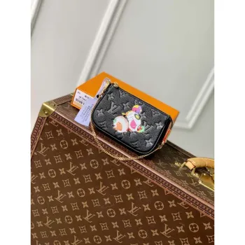 LV M13824 Louis Vuitton LV x TM Mini Pochette Accessoires Černá