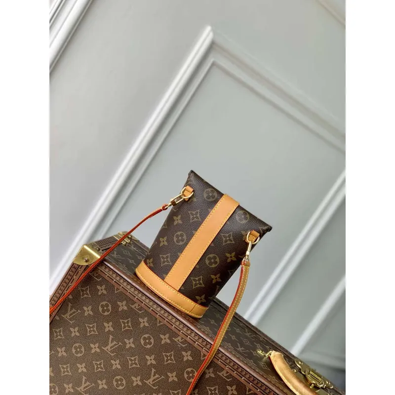 LV M14056 Louis Vuitton Obálková taška Monogram