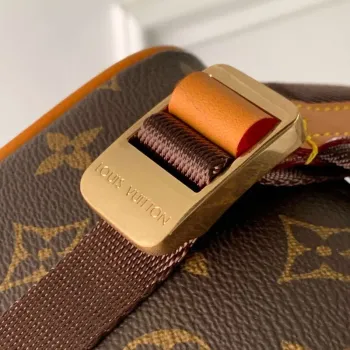 LV M14015 Louis Vuitton Montsouris Cargo Batoh Monogram