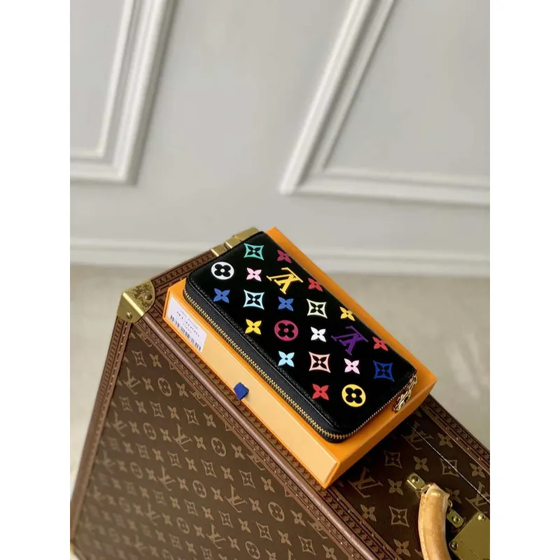 Louis Vuitton M14096 LV x TM Peněženka Zippy Monogram Černá