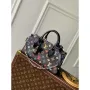 Louis Vuitton M13260 LV x TM OnTheGo East West Chain další plátna monogram Multicolored Black