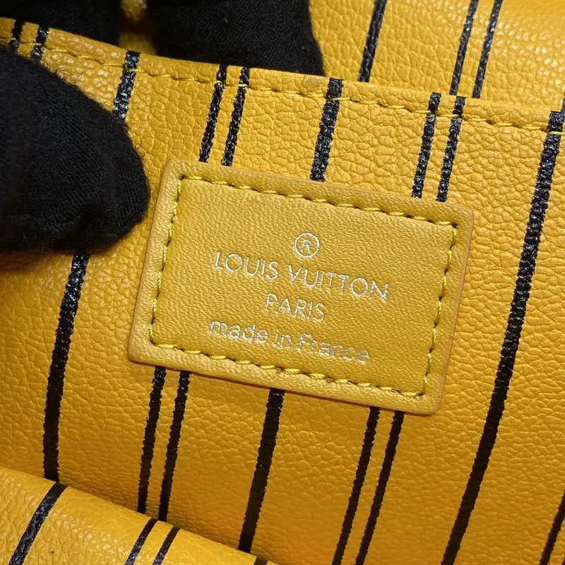 Louis Vuitton LV M12654 Nice Mini Vanity Case Monogram plátno Žlutá
