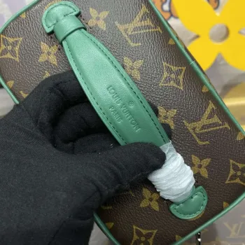 Louis Vuitton LV M12647 Nice Mini Vanity Case Monogram plátno Zelená